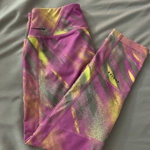 Oakley Hydrolix Cropped Leggings